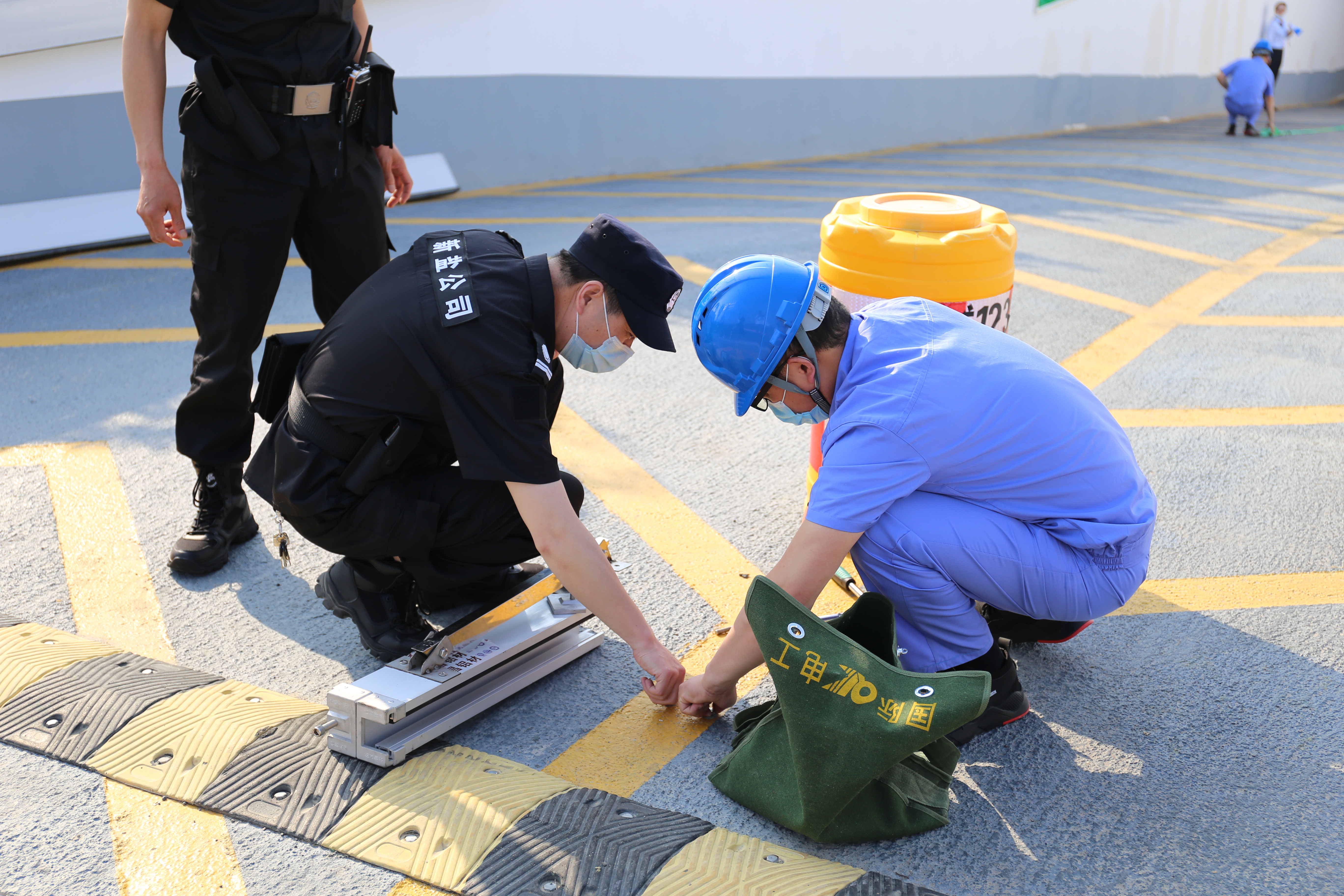 工程運維、安保人員設(shè)置擋水板1
