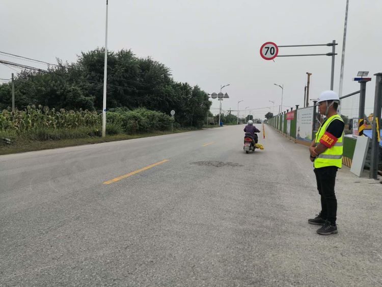 安全文明施工員.jpg 安全文明施工員.jpg