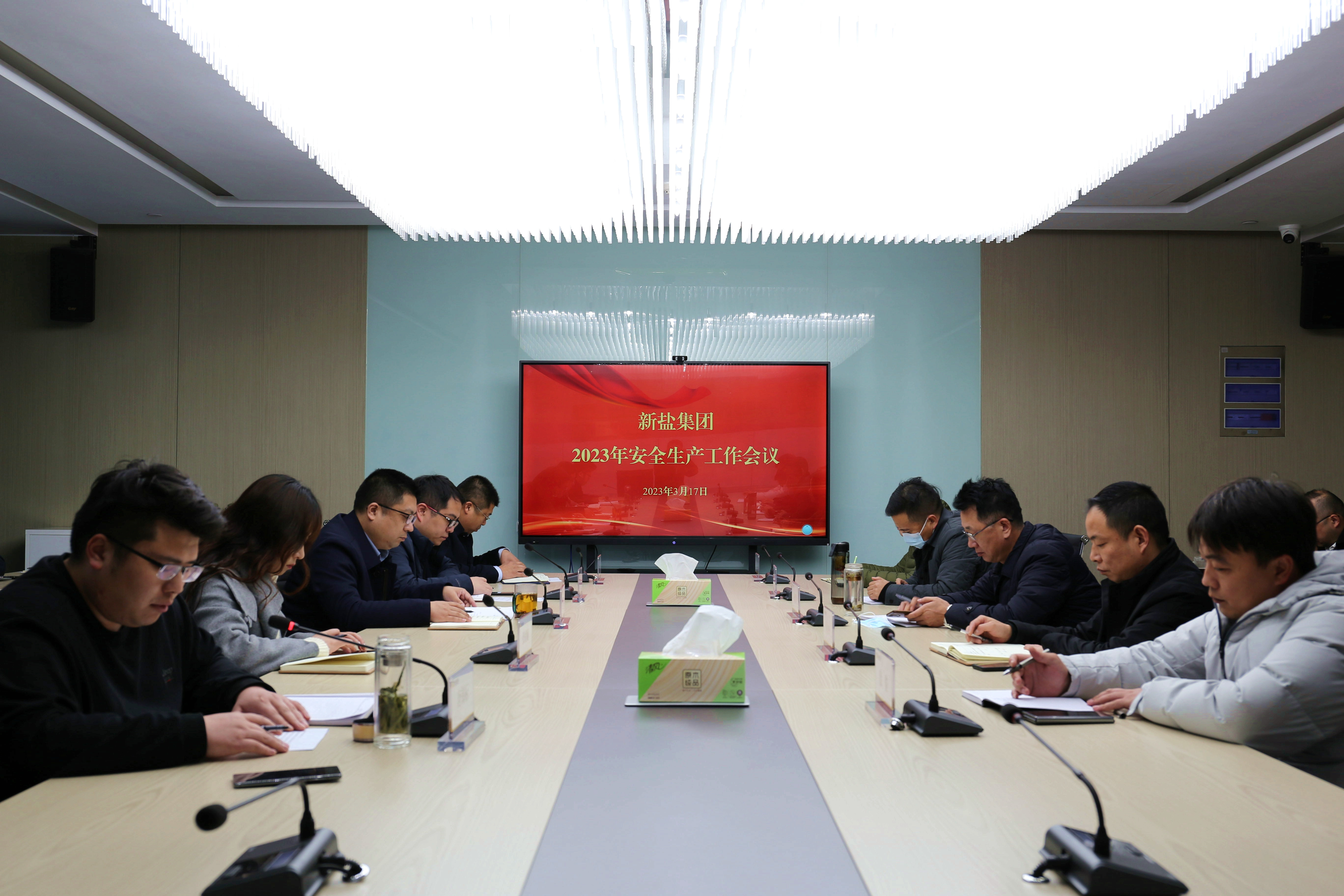 封面.jpg 封面.jpg