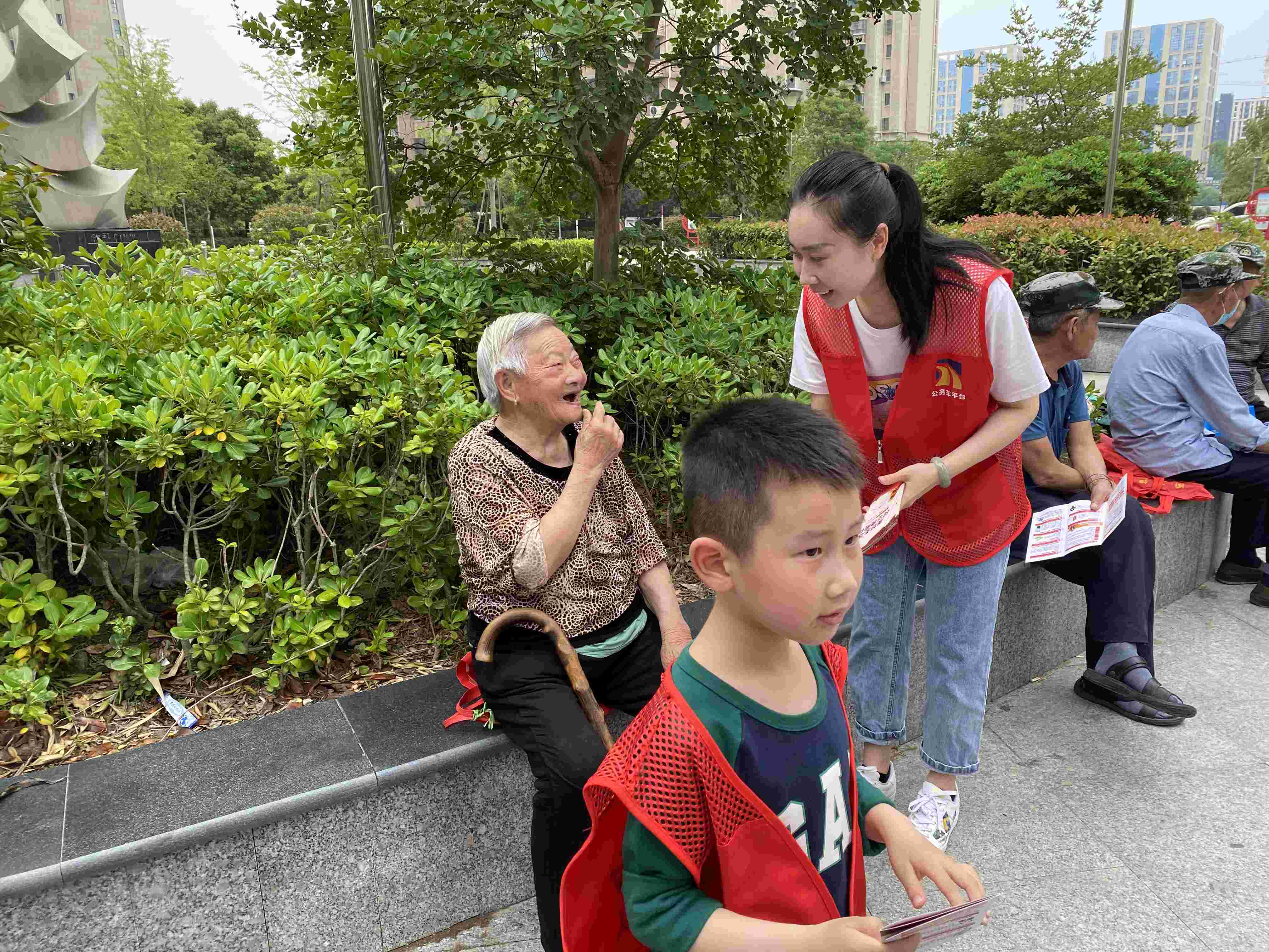 公車平臺宣傳.jpg 公車平臺宣傳.jpg