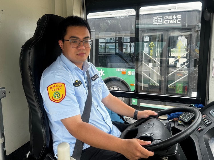 駕駛員潘嘉誠(chéng).jpg